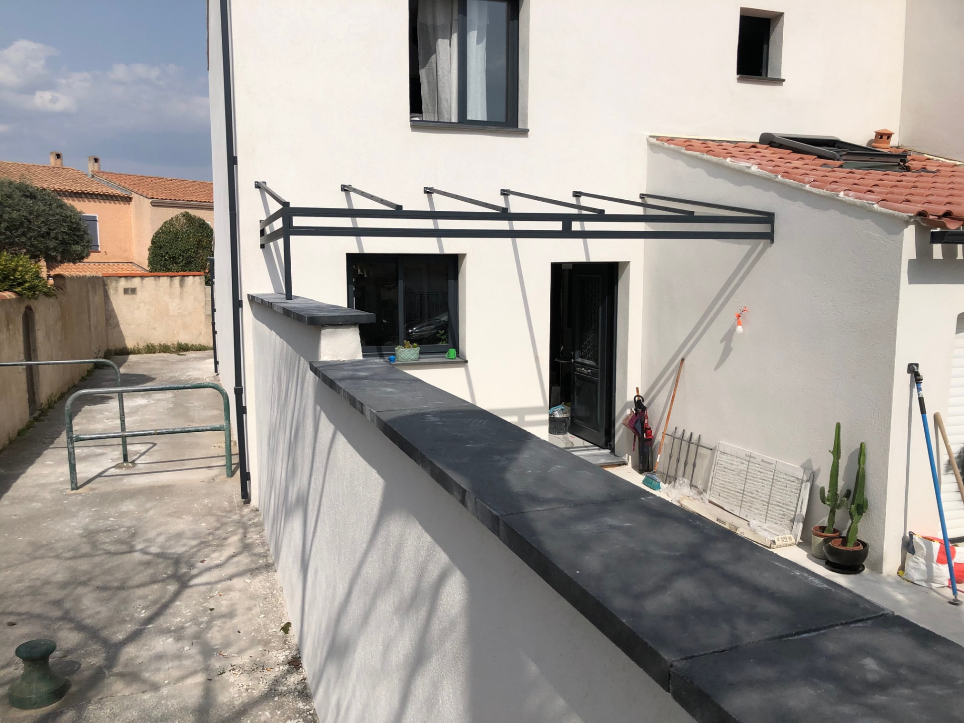 Pergola adossée en aluminium anthracite