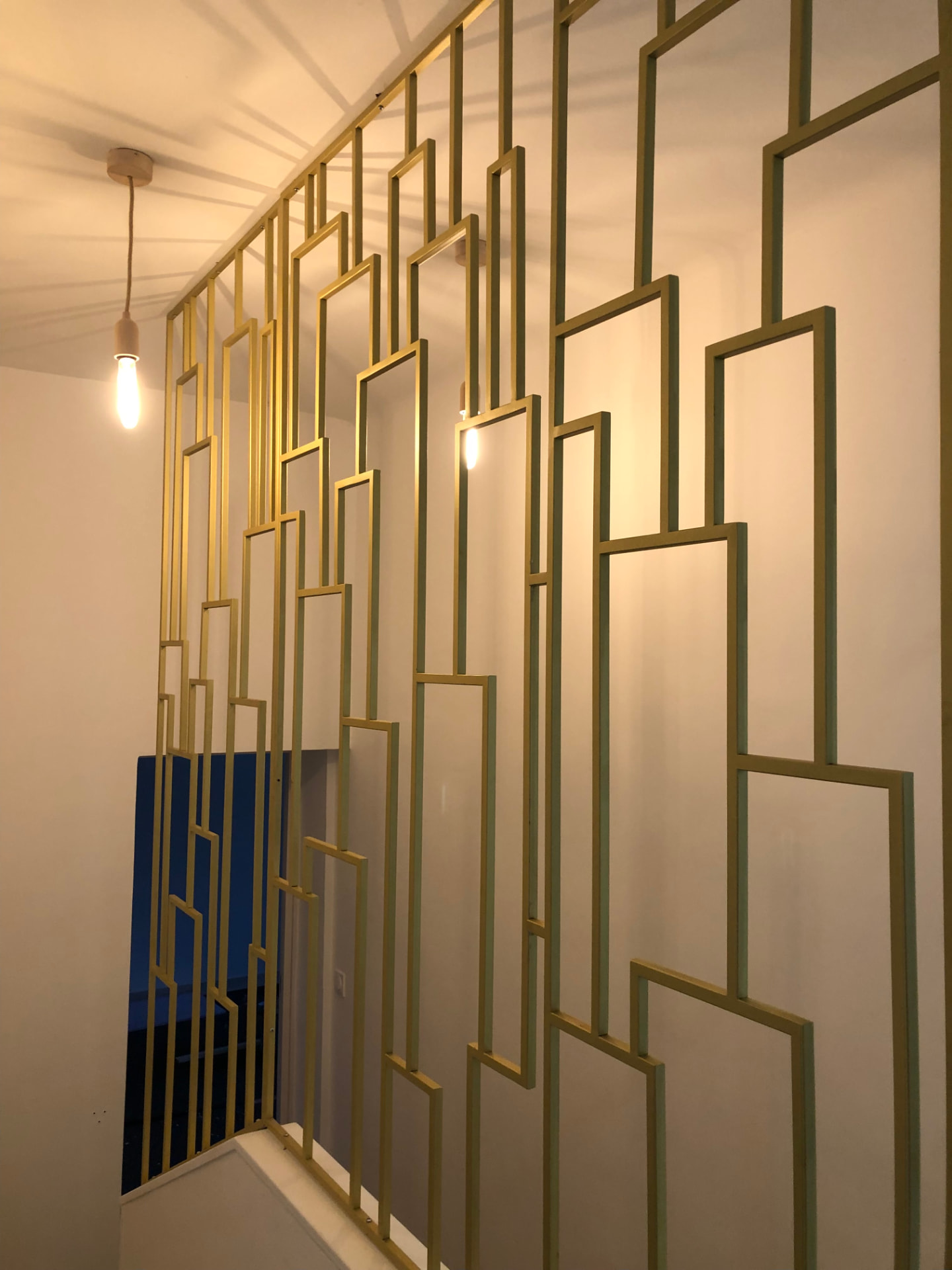 Claustra d'escalier à motifs en gradins